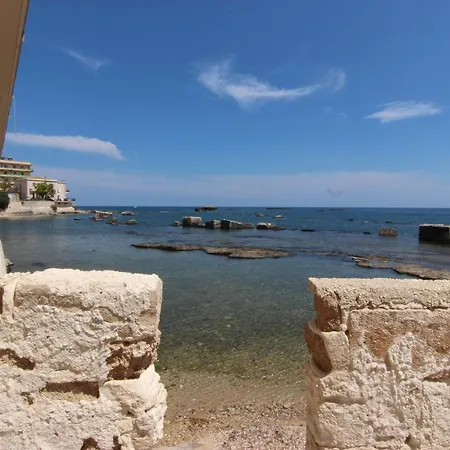 La Dimora Di Dionisio Al Mare *